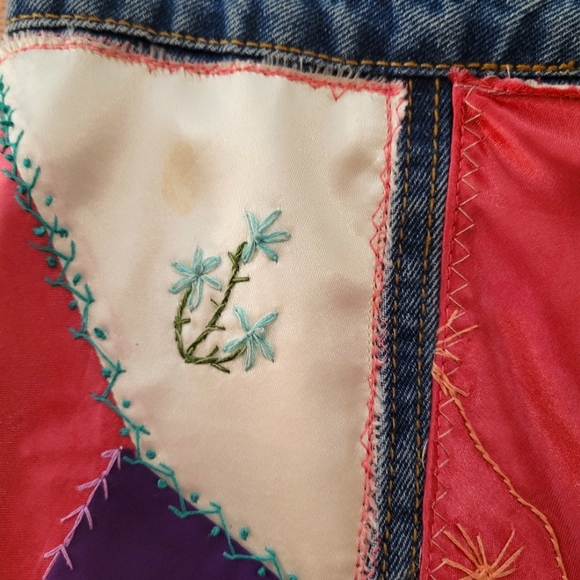 Upcycled☆Handmade Beautifully Embroidered Forever 21~Silk Patch Mini Skirt Sz 29 - Picture 8 of 13